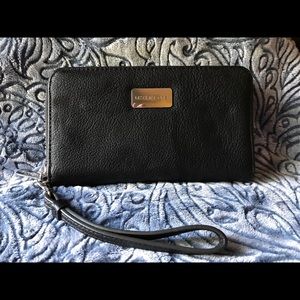 Liz Claiborne Wallet/ Wristlet